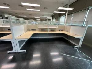 Limpieza integral de oficina en el Parque Tecnológico de Paterna